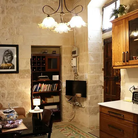 5 Minute Walk From Malta Airport Gudja